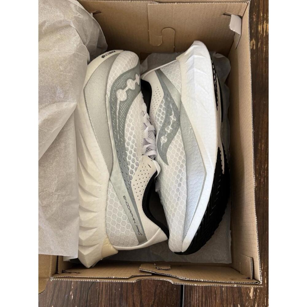 Saucony Endorphin Pro 4 Men’s Silver/White Size 7.5 NEW